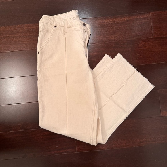 Abercrombie & Fitch Cream Wide Leg Curve Love Jeans, Size 4 (27). - Picture 9 of 9